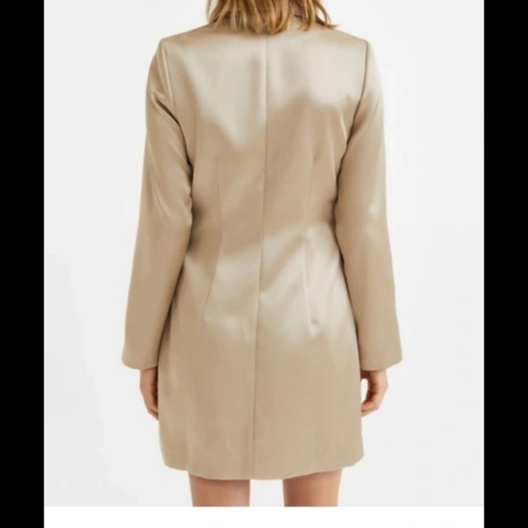 H&M Beige Double-Breasted Blazer Dress - Picture 2 of 3
